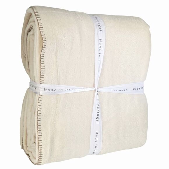 Docofil White King Size Cream Luxuriously Cotton Soft Blanket Made In Portugal - Picture 5 of 12